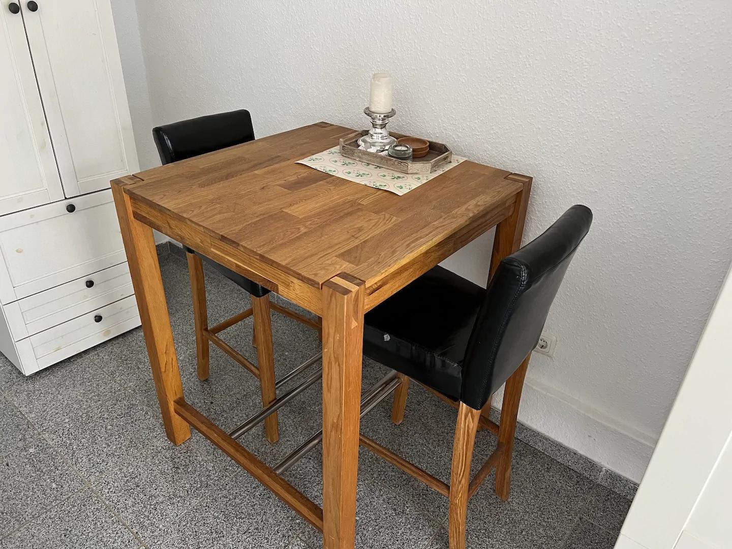 Wohnung Nr. 2 Küche Esstisch